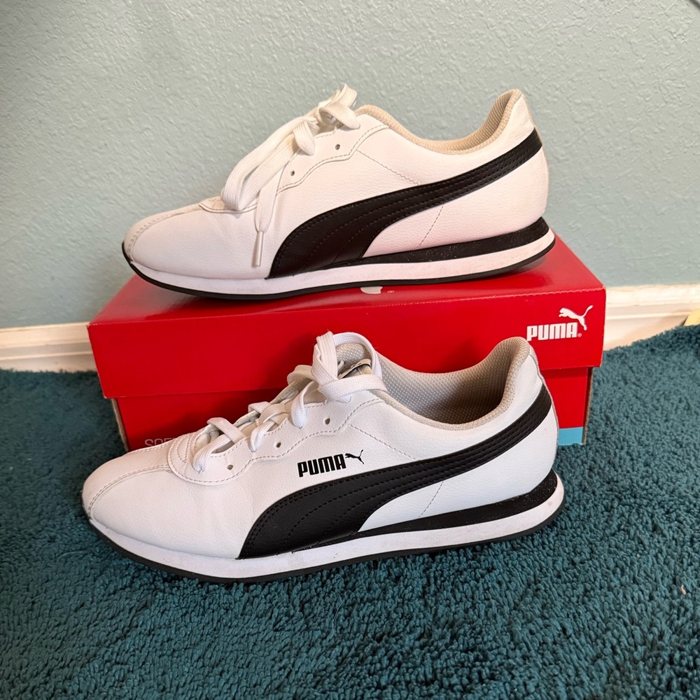 Men’s Puma Classic White Sneakers with Black Stripes